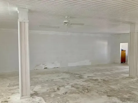 Gregory Town Commercial Center, Eleuthera Eleuthera BS