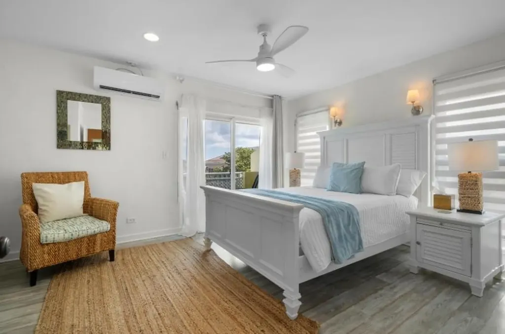 West Bay Street 912 New Providence Paradise Island BS