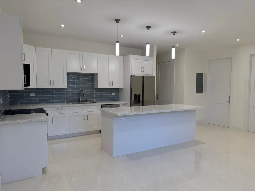 Dragon Fly Drive South Ocean New Providence Paradise Island BS