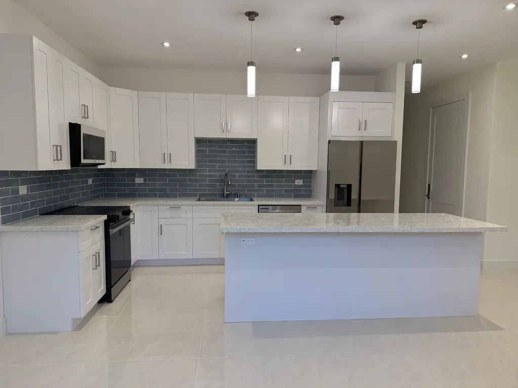 Dragon Fly Drive South Ocean New Providence Paradise Island BS