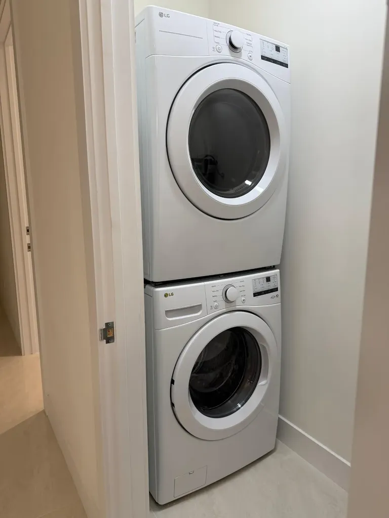 Dragon Fly Drive South Ocean New Providence Paradise Island BS