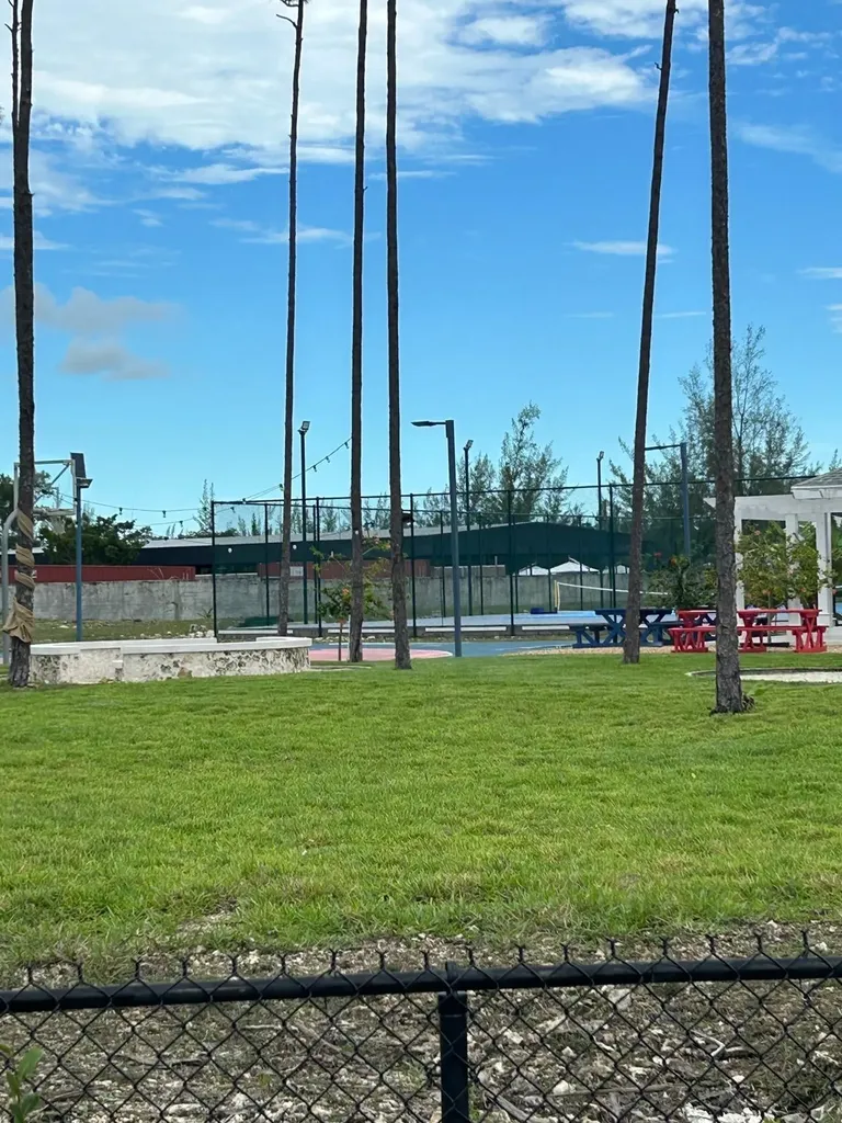 Dragon Fly Drive South Ocean New Providence Paradise Island BS