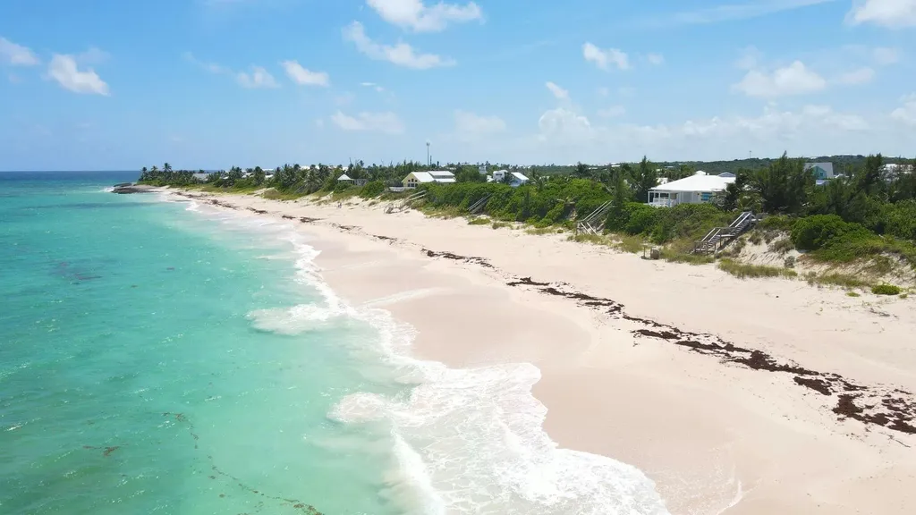 3 Hope Town Lighthouse Abaco BS