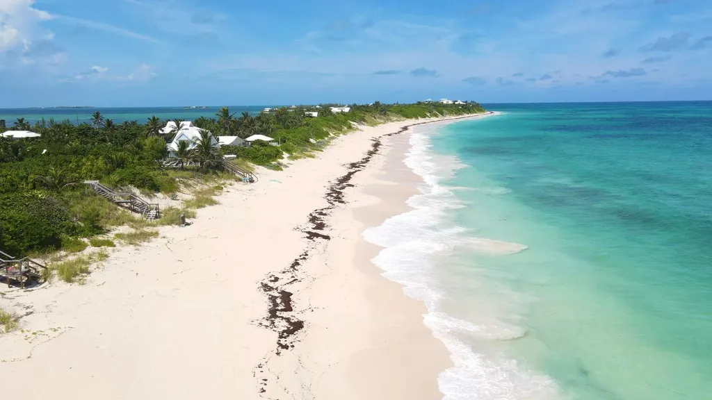 3 Hope Town Lighthouse Abaco BS