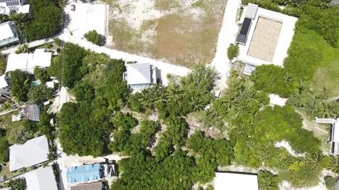 2 Hope Town Lighthouse Abaco BS