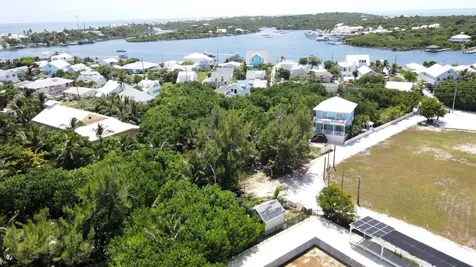 2 Hope Town Lighthouse Abaco BS
