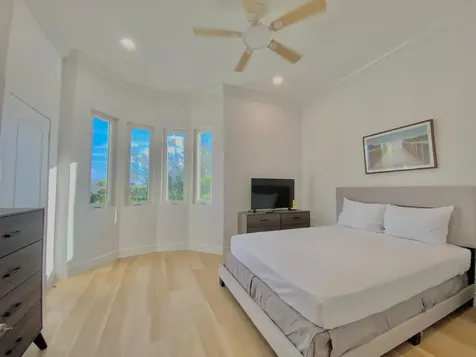 Dunmore Court New Providence Paradise Island BS