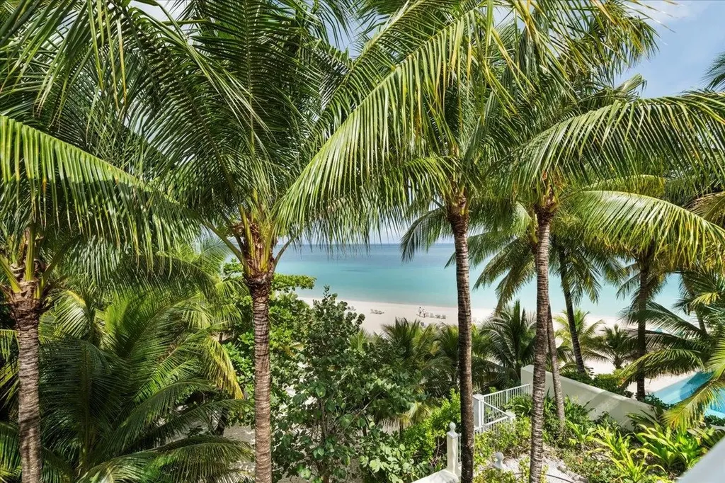 Club Drive Blue Water New Providence Paradise Island BS