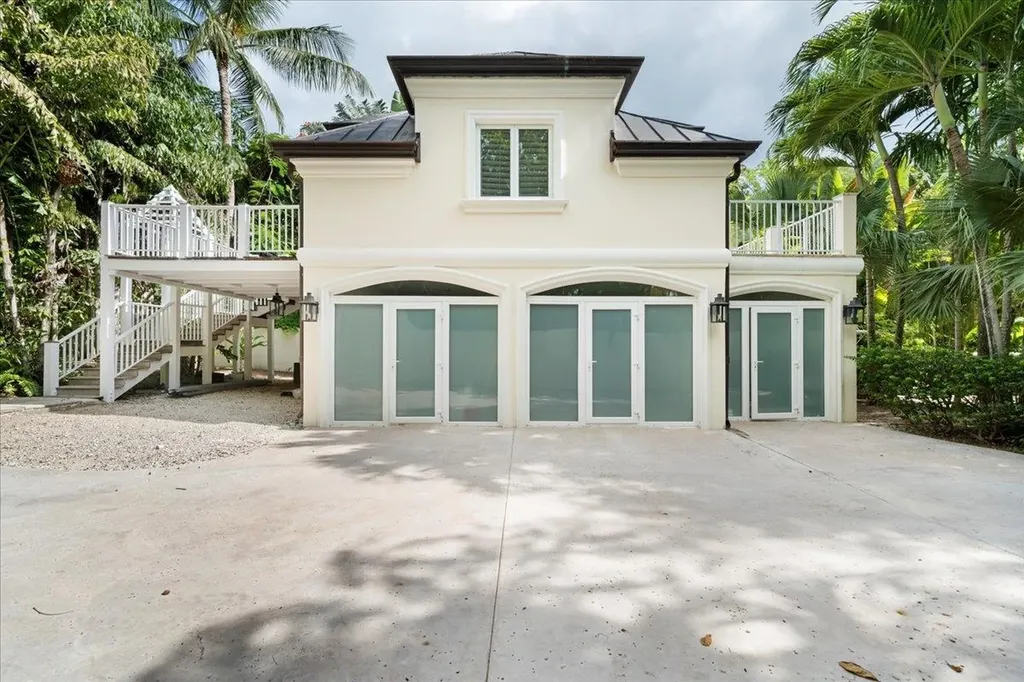 Club Drive Blue Water New Providence Paradise Island BS