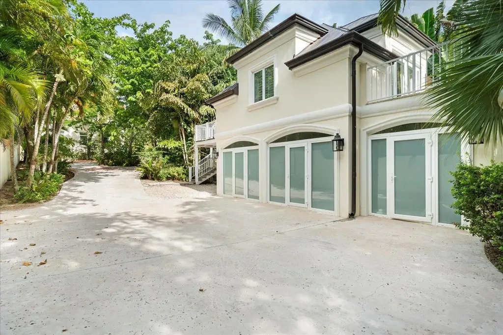 Club Drive Blue Water New Providence Paradise Island BS