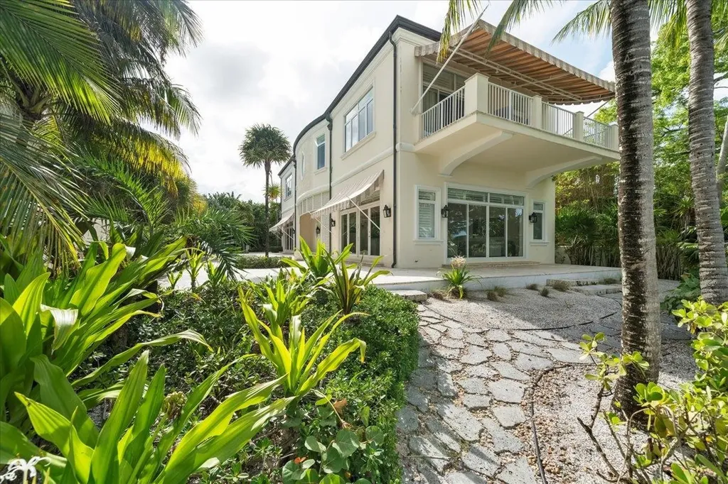 Club Drive Blue Water New Providence Paradise Island BS