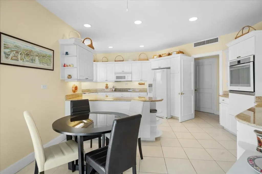 Penthouse 7 Bayroc New Providence Paradise Island BS