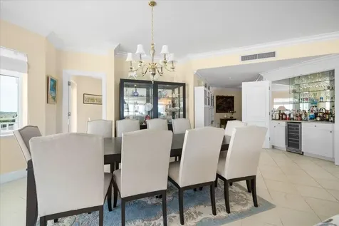 Penthouse 7 Bayroc New Providence Paradise Island BS