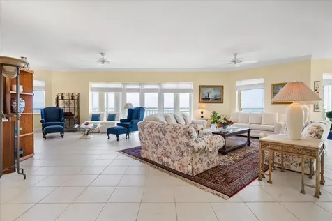 Penthouse 7 Bayroc New Providence Paradise Island BS