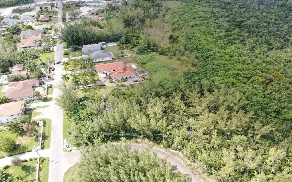 4 Coral Harbour Waterways New Providence Paradise Island BS