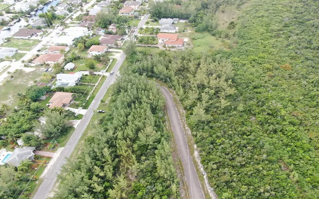 2 Coral Harbour Waterways New Providence Paradise Island BS