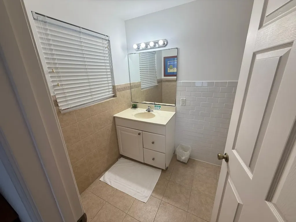 Bimini Cove Bimini BS