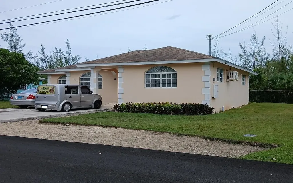 # 57 Saint Andrews Beach New Providence Paradise Island BS