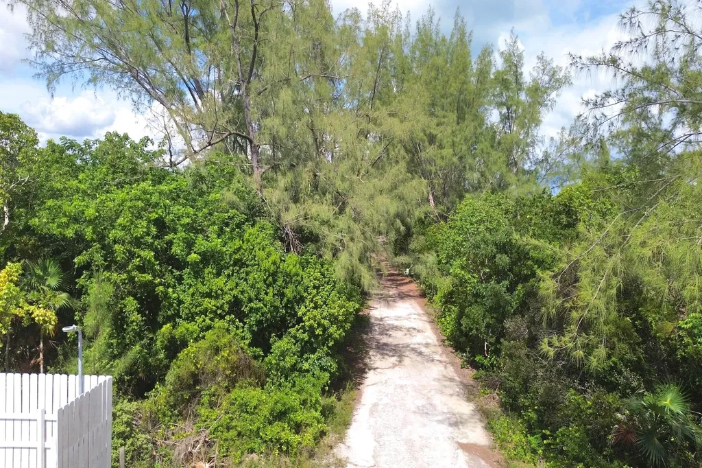 Lot 8 Block 3 Abaco BS