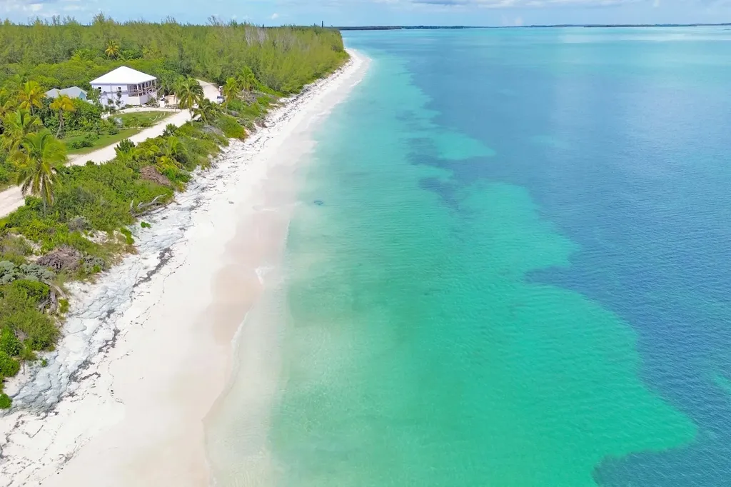 Lot 8 Block 3 Abaco BS