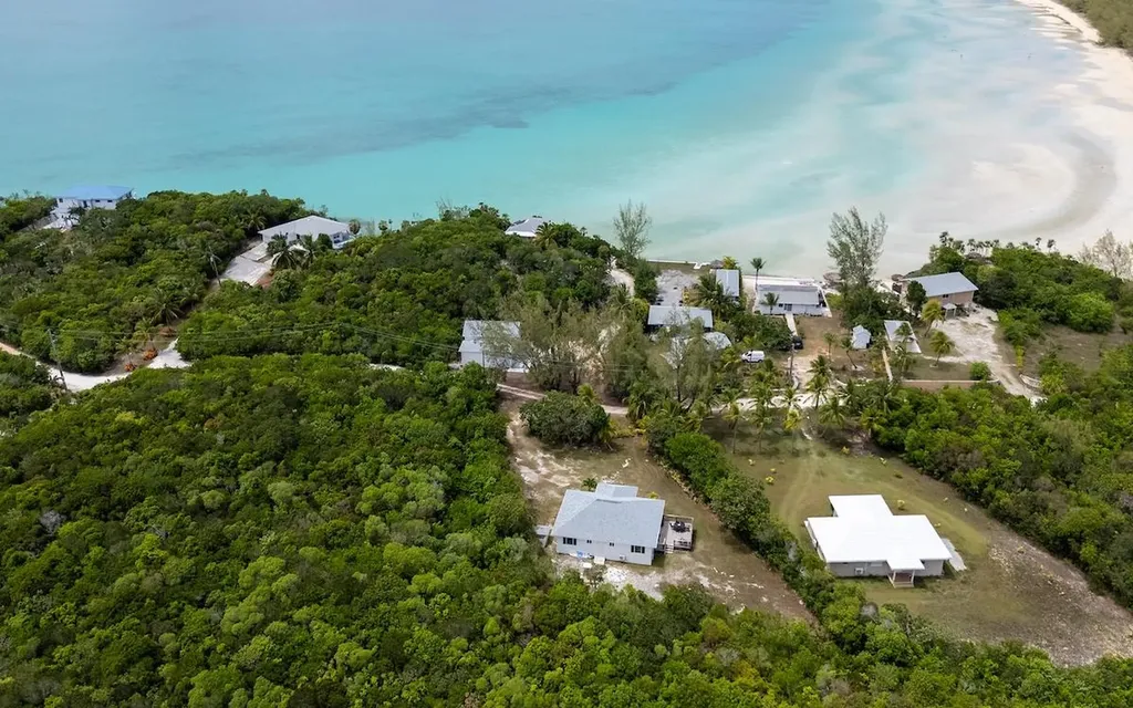 Tipsy Palm Villa, Ten Bay Eleuthera BS