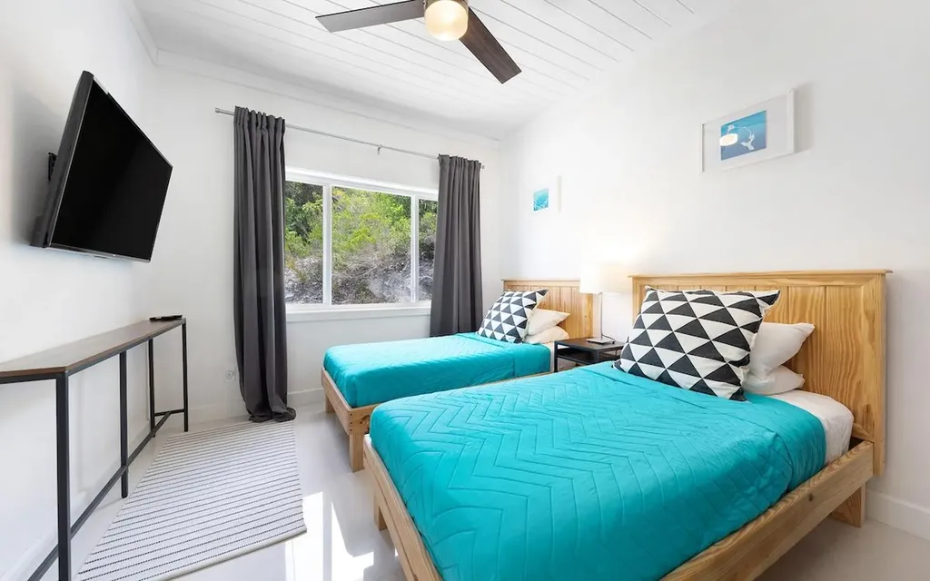 Tipsy Palm Villa, Ten Bay Eleuthera BS