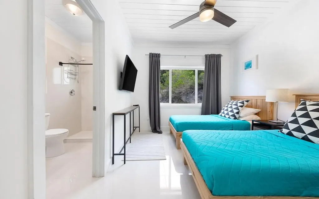 Tipsy Palm Villa, Ten Bay Eleuthera BS