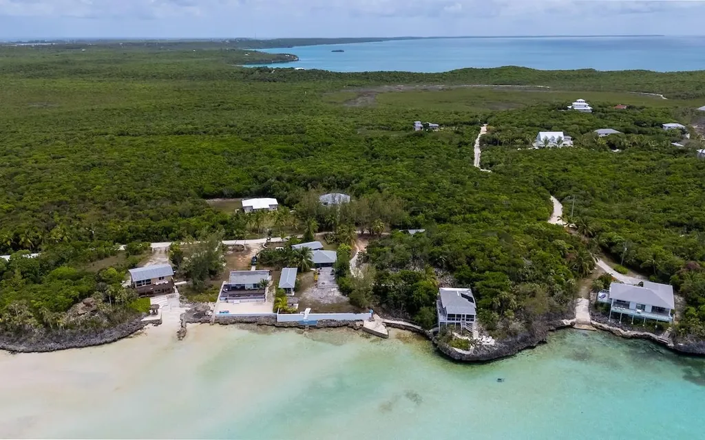 Tipsy Palm Villa, Ten Bay Eleuthera BS