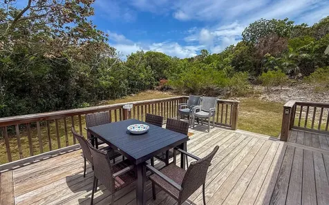 Tipsy Palm Villa, Ten Bay Eleuthera BS
