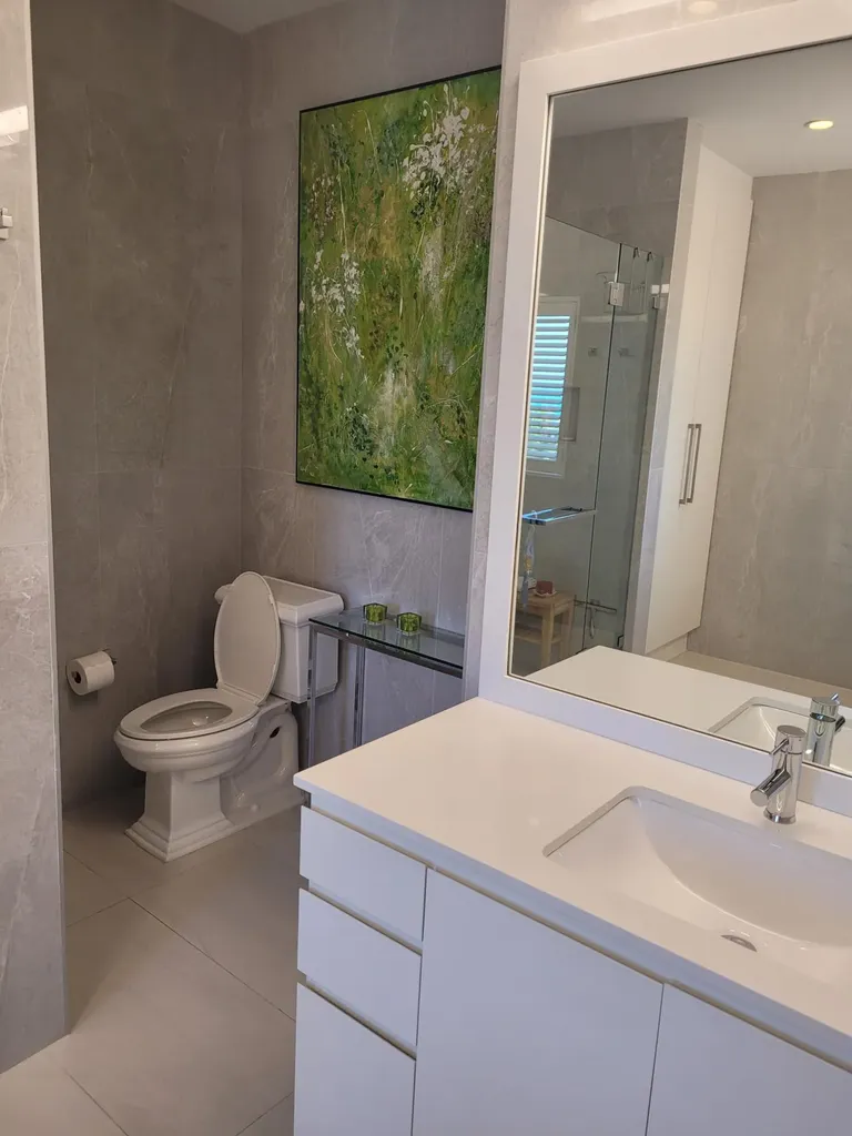 Caves Heights New Providence Paradise Island BS