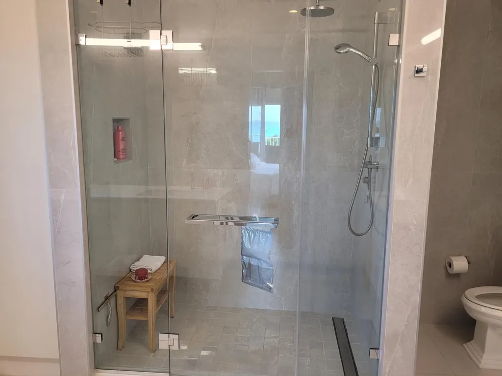 Caves Heights New Providence Paradise Island BS