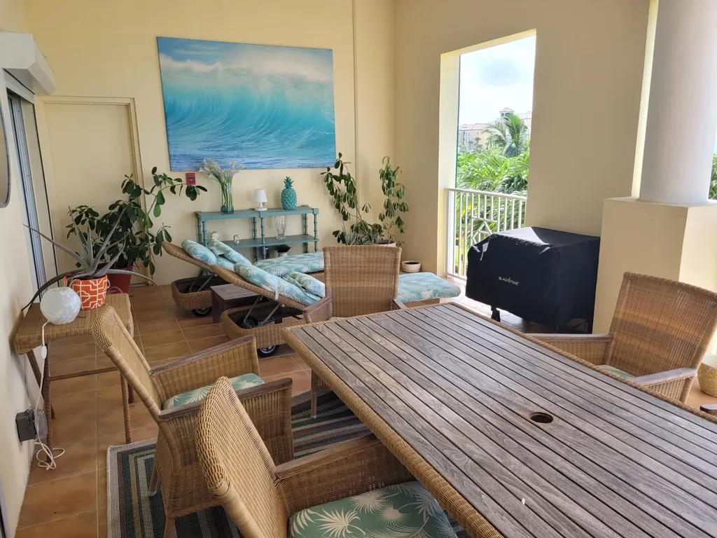 Caves Heights New Providence Paradise Island BS