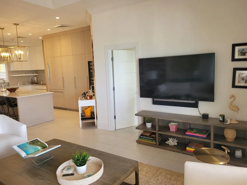 Caves Heights New Providence Paradise Island BS