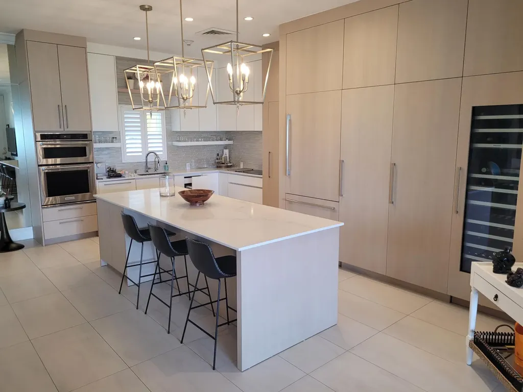 Caves Heights New Providence Paradise Island BS