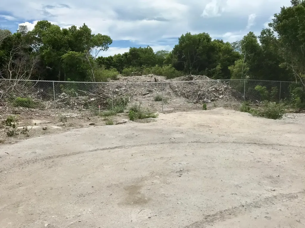 Exquisite Palms Lot #5 Eleuthera BS