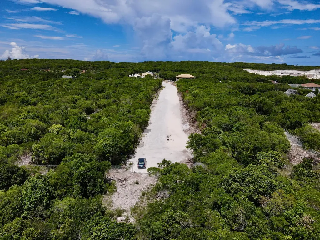 Exquisite Palms Lot #4 Eleuthera BS