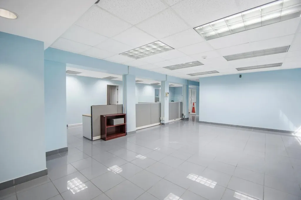 81 East Bay Street New Providence Paradise Island BS