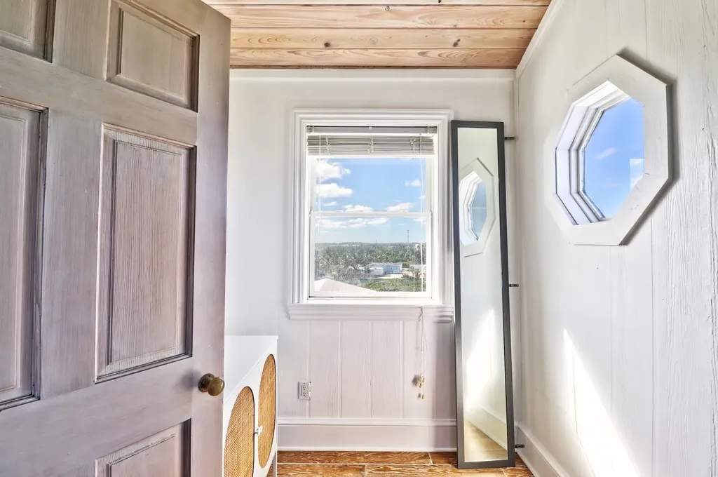 Alibi Alibi Abaco BS