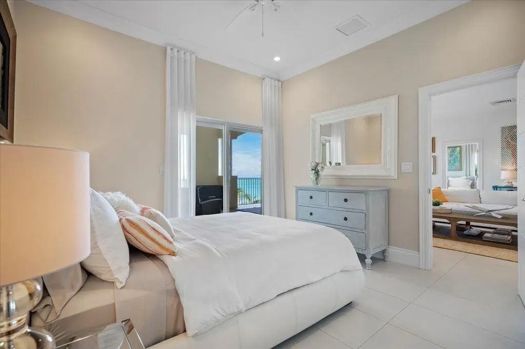 Caves Heights B4 New Providence Paradise Island BS