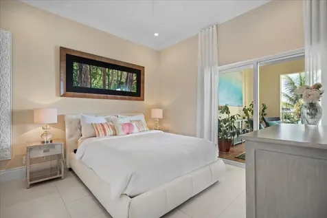 Caves Heights B4 New Providence Paradise Island BS