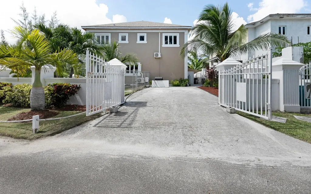 West Winds Kingfish Road New Providence Paradise Island BS