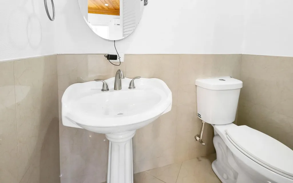 West Winds Kingfish Road New Providence Paradise Island BS