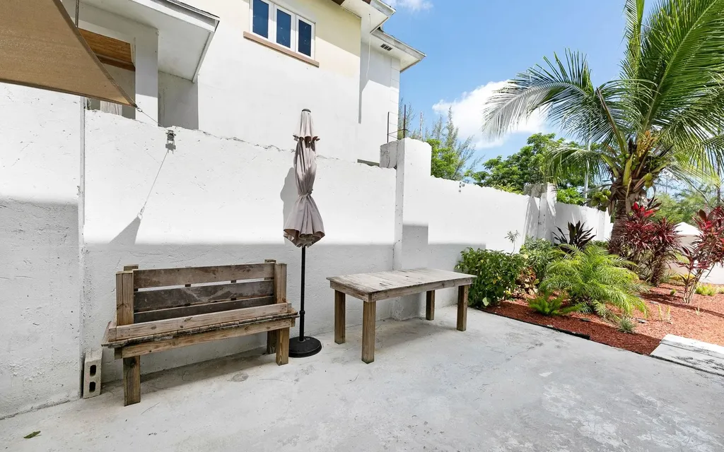 West Winds Kingfish Road New Providence Paradise Island BS