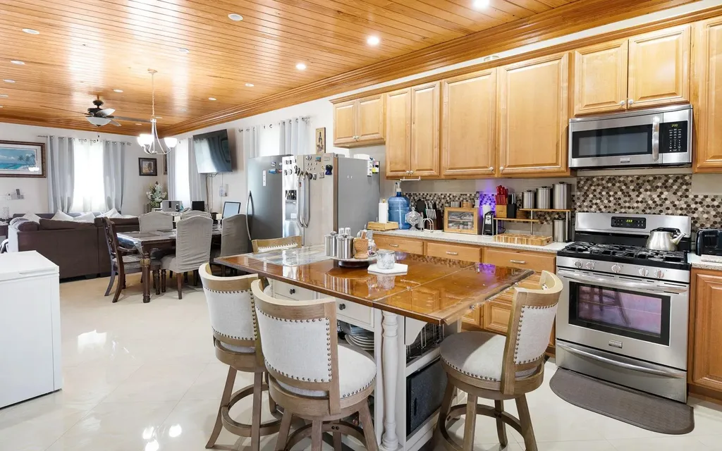 West Winds Kingfish Road New Providence Paradise Island BS