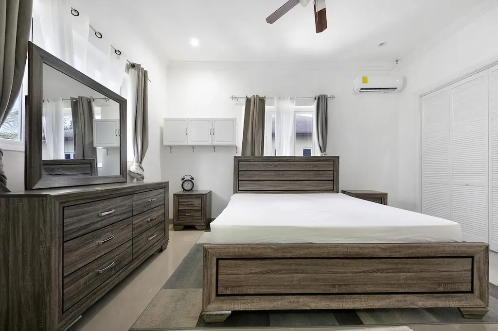 West Winds Kingfish Road New Providence Paradise Island BS