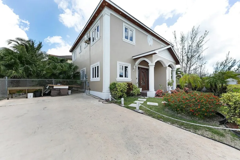 West Winds Kingfish Road New Providence Paradise Island BS