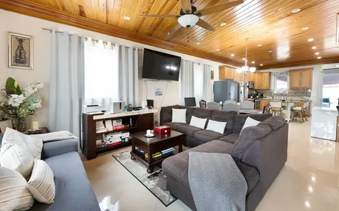 West Winds Kingfish Road New Providence Paradise Island BS