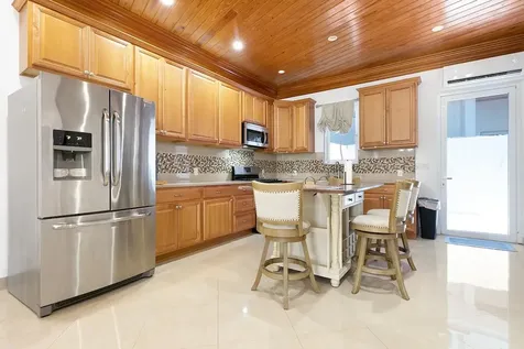 West Winds Kingfish Road New Providence Paradise Island BS