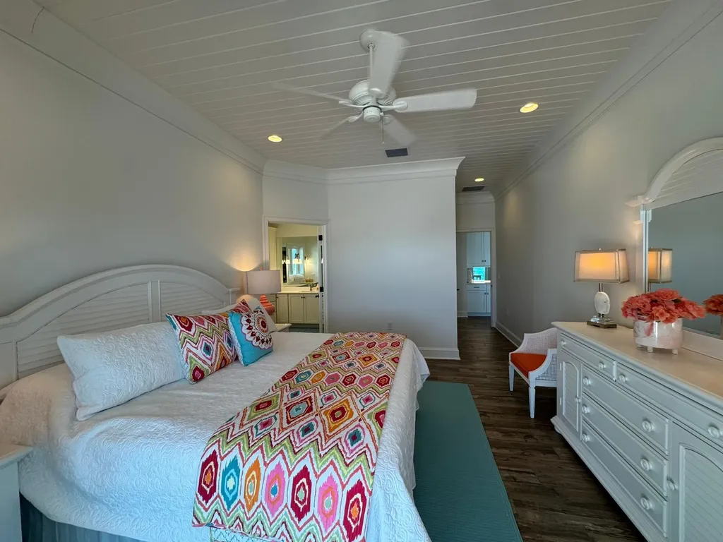 Pelican Bay Russel Island 44 Eleuthera BS