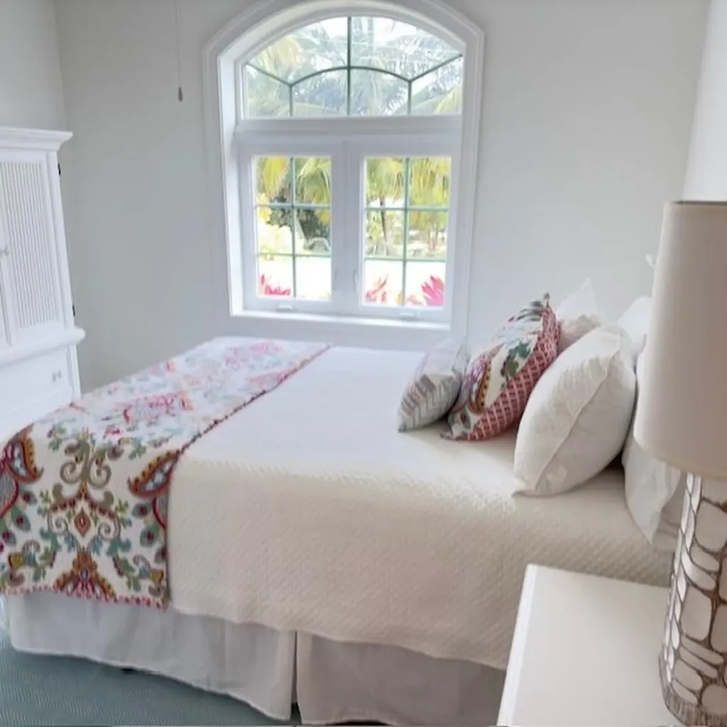 Pelican Bay Russel Island 44 Eleuthera BS